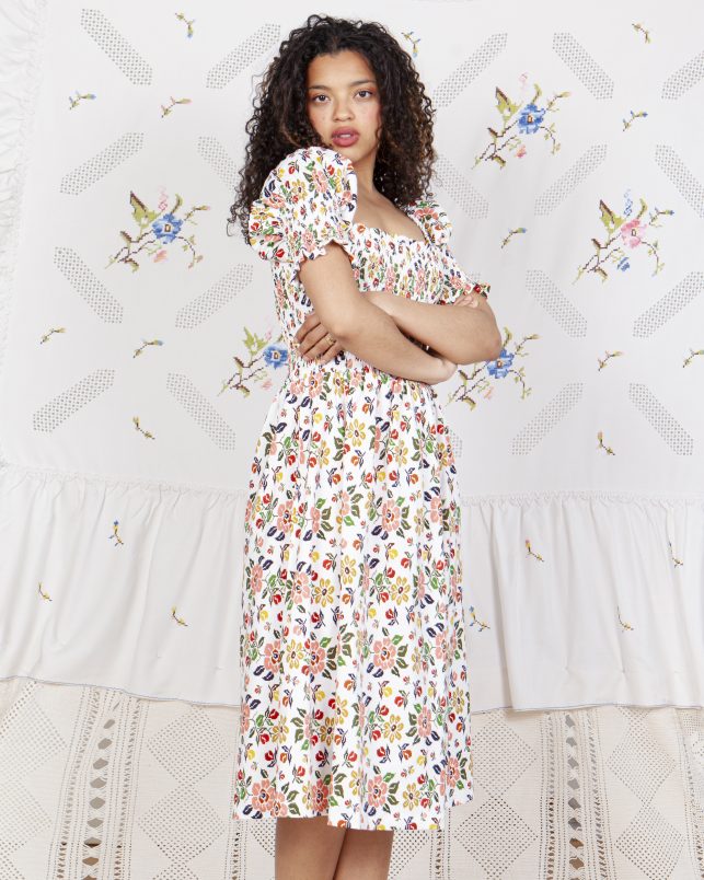 vestido nido cross-stitch - Imagen 3