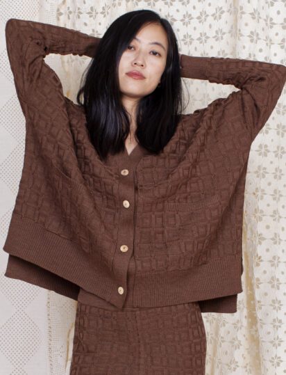 cardigan sencillo chocolate
