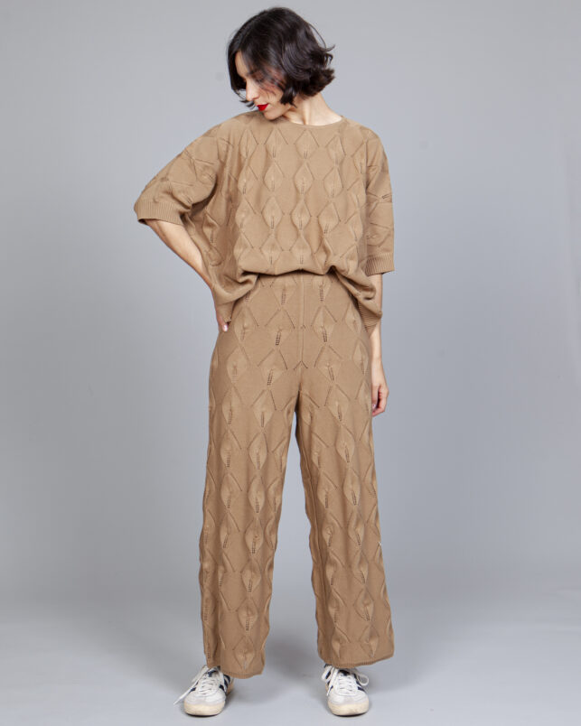 PANTALÓN HOJAS CAMEL - Imagen 2