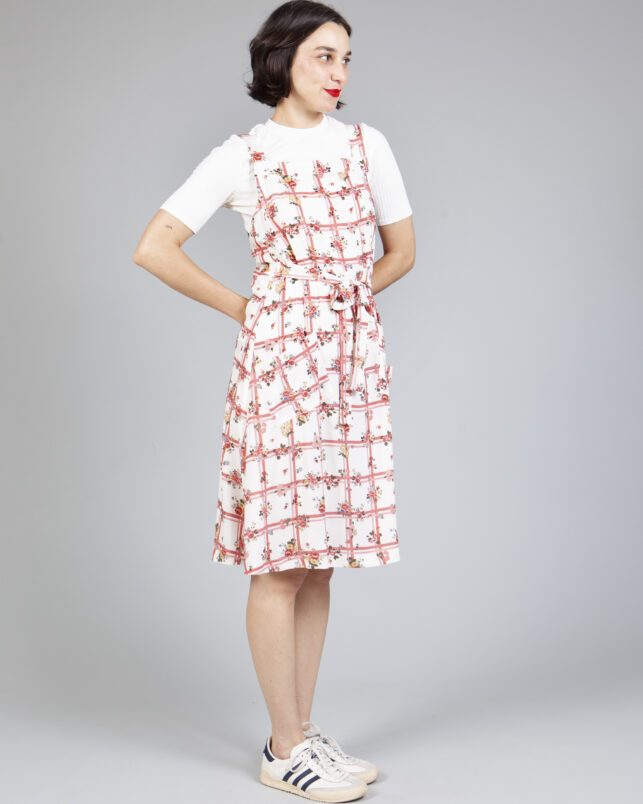 vestido delantal roses rojo - Imagen 3