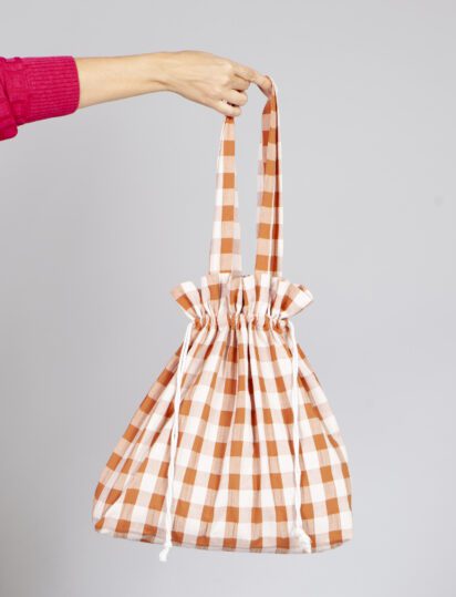 bolso frunce vichy caramelo