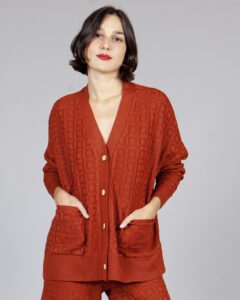 CARDIGAN TEJA SENCILLO