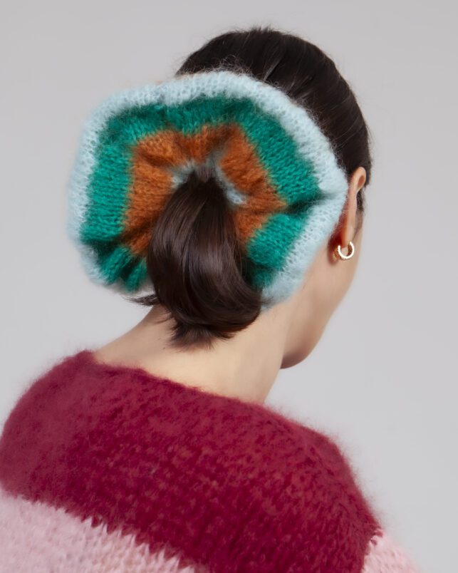 scrunchie rainbow