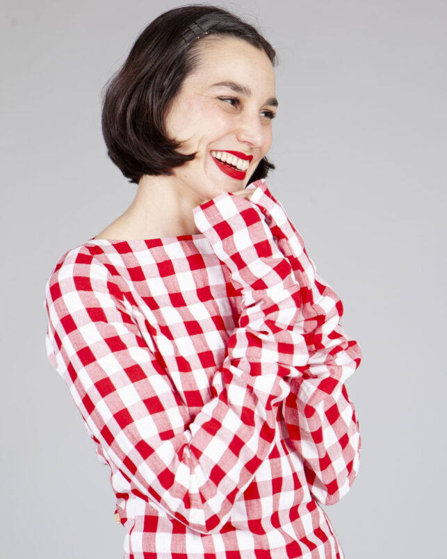VESTIDO BJORK ROJO cuadro grande - Imagen 4