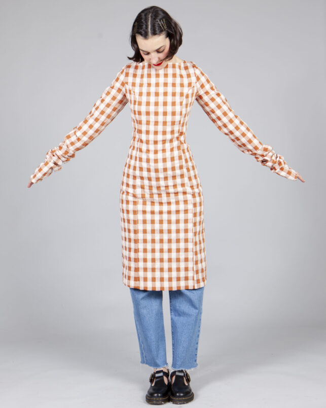 vestido Bjork caramelo