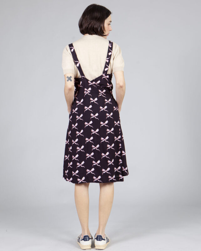 vestido delantal lazos black - Imagen 4