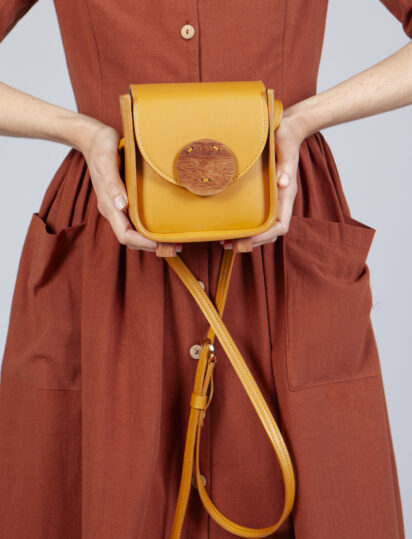 bolso piccolo mostaza