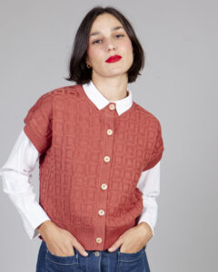 chaleco sencillo dusty pink