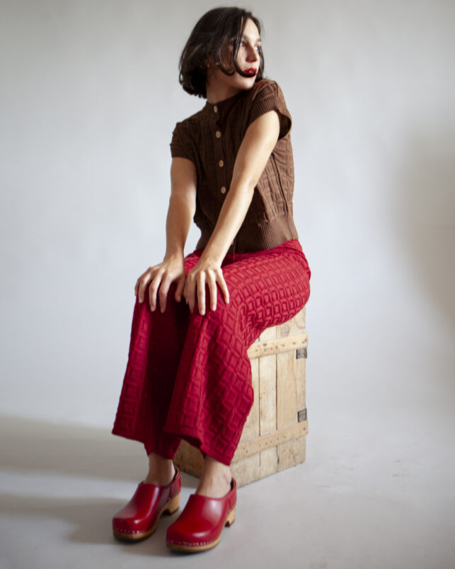 pantalón sencillo burgundy - Imagen 7