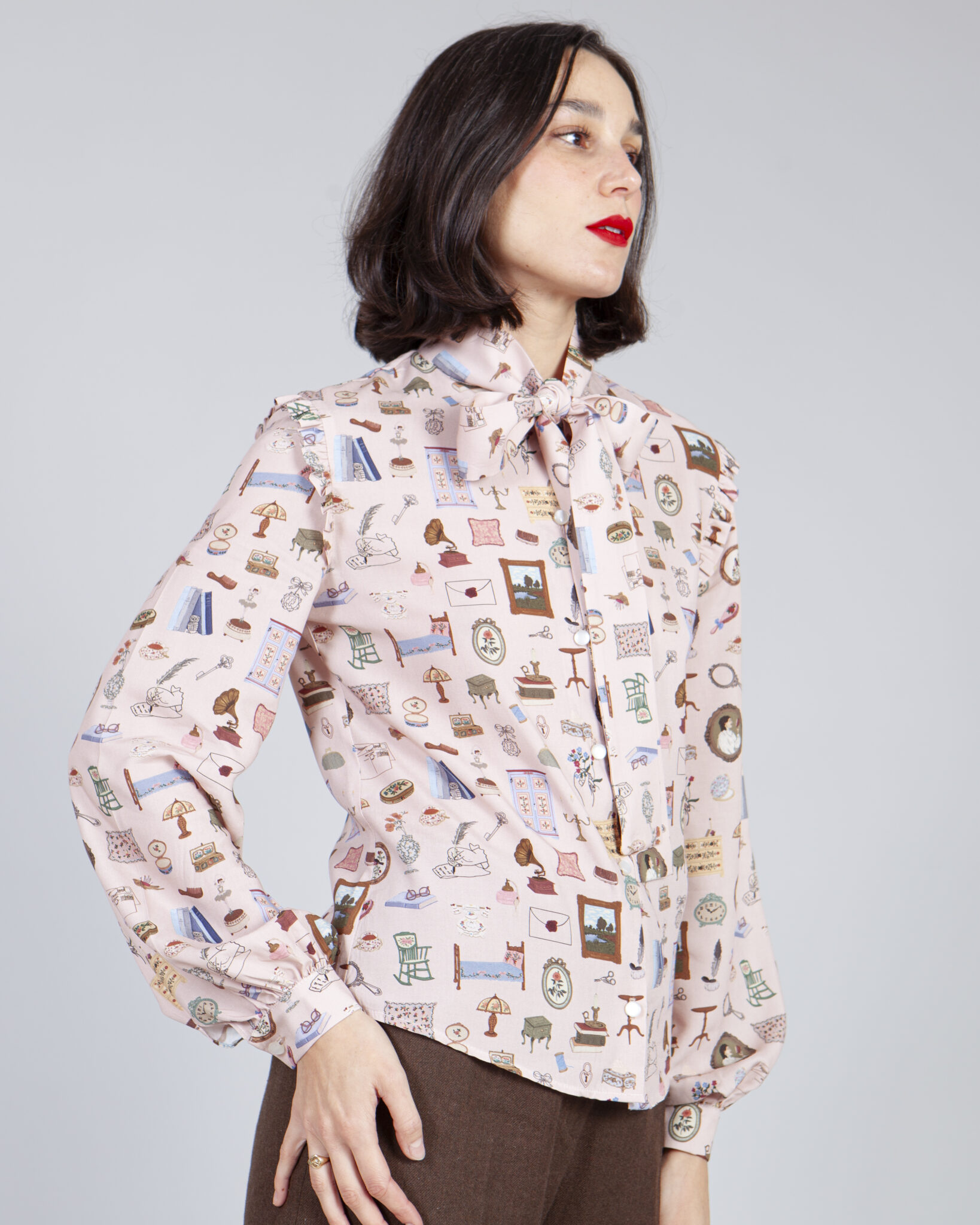 blusa room - Imagen 3