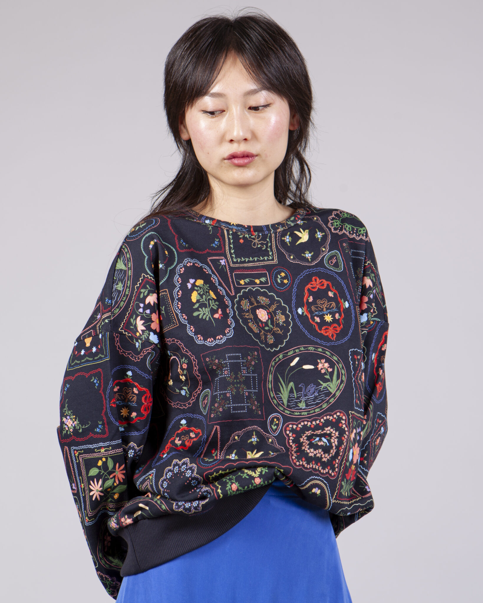 sudadera doily