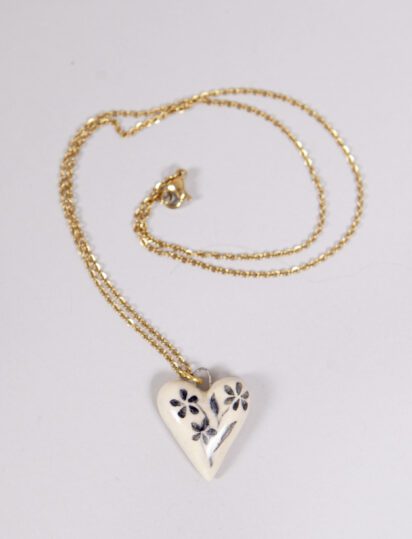 COLLAR CORAZ&Oacute;N