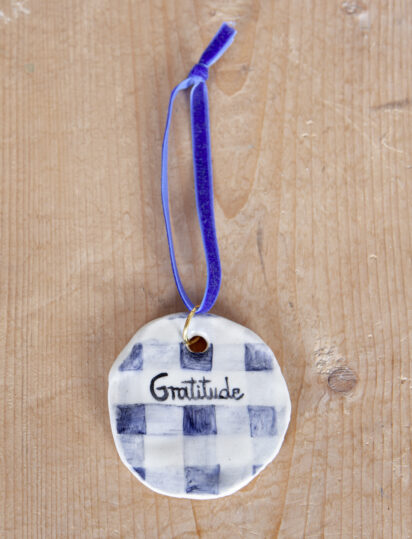 COLGANTE GRATITUDE