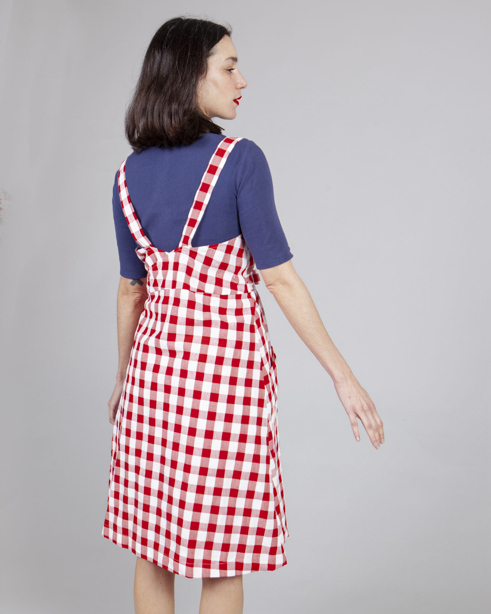 vestido delantal vichy rojo - Imagen 5