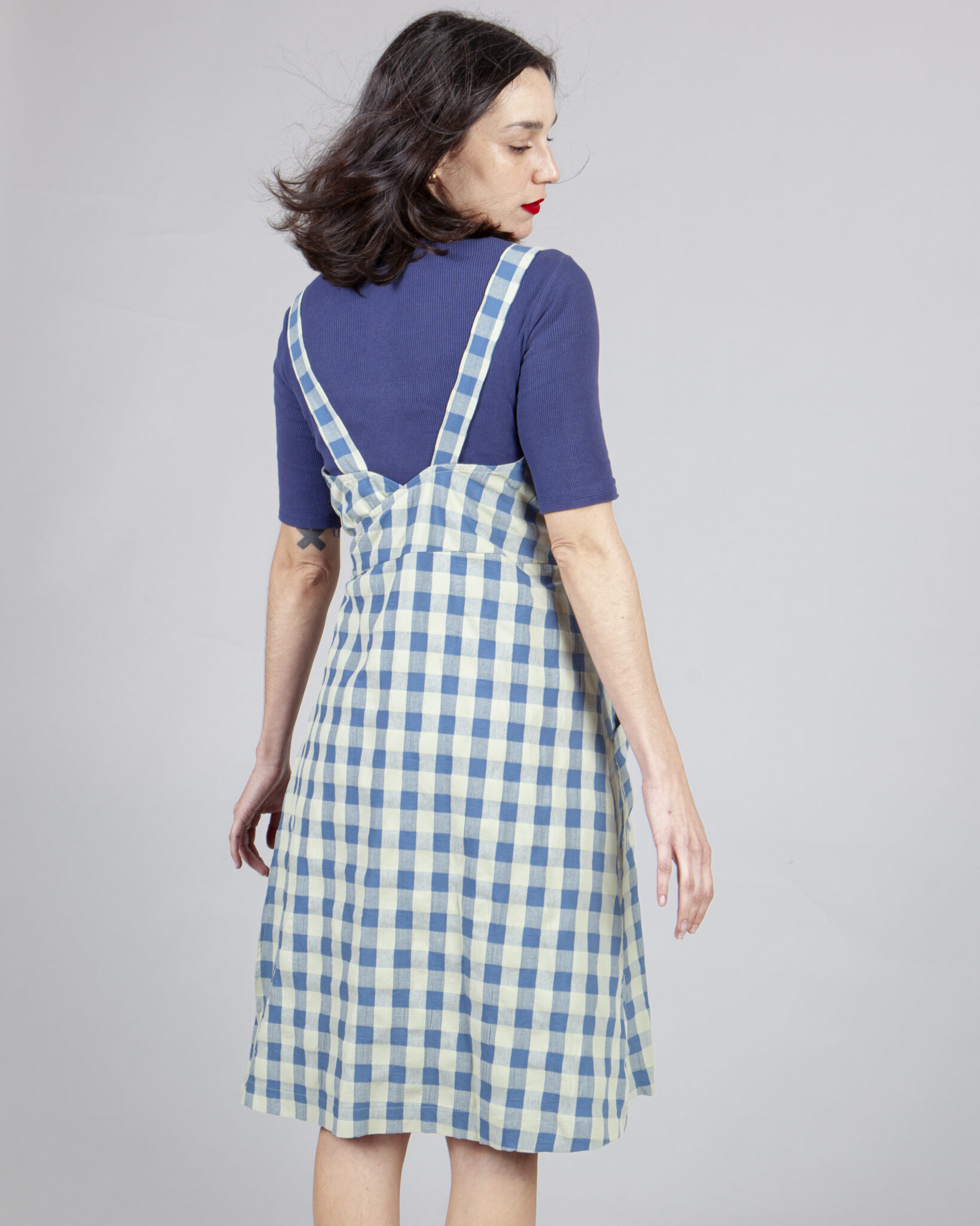vestido delantal vichy azul - Imagen 3
